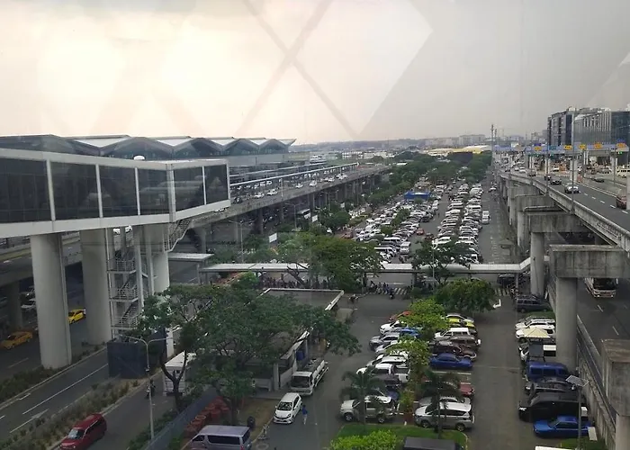 Apartment Affordable At 150 Newport Blvd Near Naia T3 *