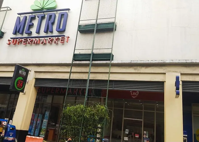 Apartment Affordable At 150 Newport Blvd Near Naia T3 Manila